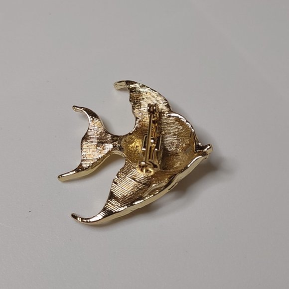 Vintage Gold Tone Angelfish Brooch - Picture 11 of 13